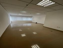 Locação em Alphaville Centro Industrial e Empresarial/Alphaville. - Barueri