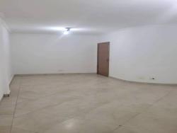 Locação em Condomínio Centro Comercial Alphaville - Barueri