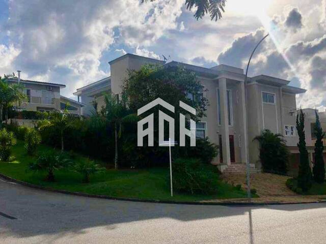 #1181 - Casa para Venda em Santana de Parnaíba - SP