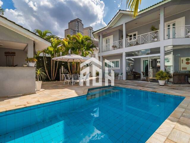 #1 - Casa para Venda em Santana de Parnaíba - SP