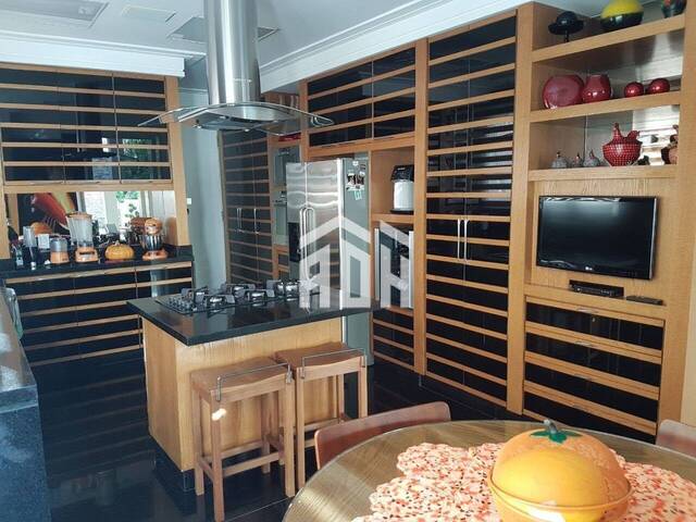 Casa para Venda em Santana de Parnaíba - 2