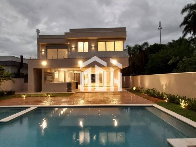 #21 - Casa para Venda em Barueri - SP