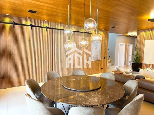 Casa para Venda em Santana de Parnaíba - 3