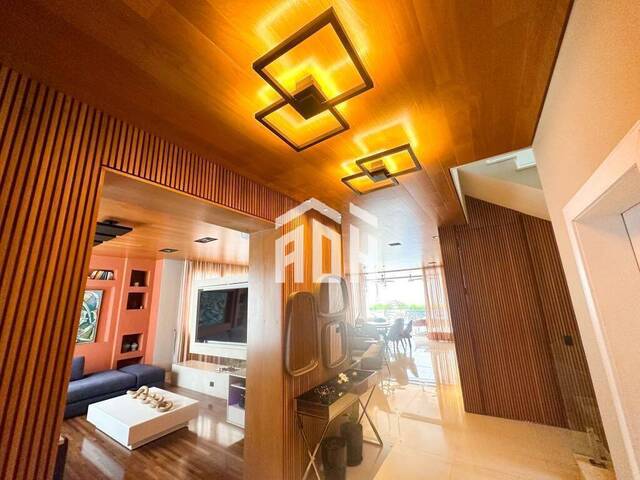 Casa para Venda em Santana de Parnaíba - 2