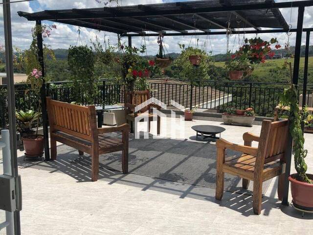 Casa para Venda em Santana de Parnaíba - 3