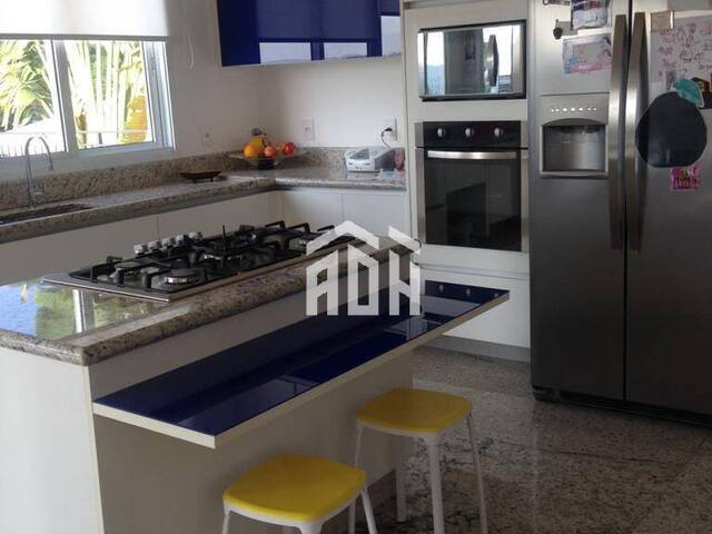 Casa para Venda em Santana de Parnaíba - 4