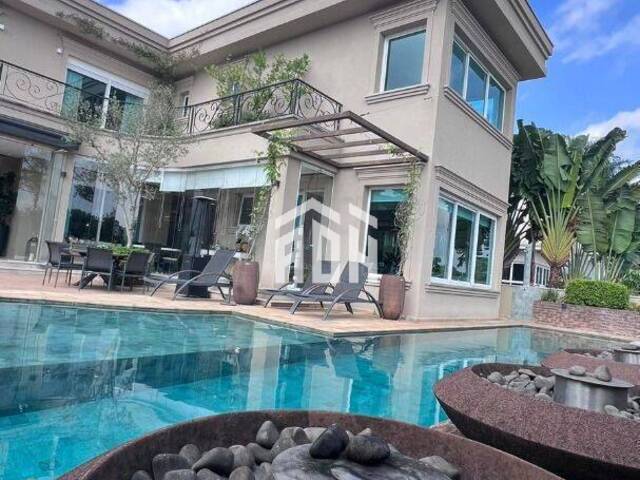 Casa para Venda em Santana de Parnaíba - 2