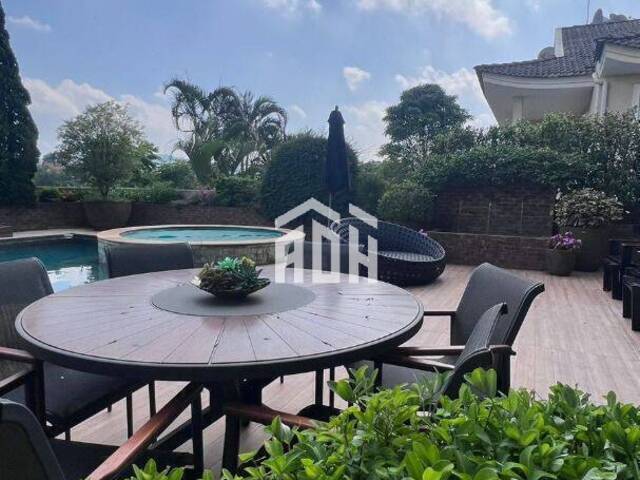 Casa para Venda em Santana de Parnaíba - 4