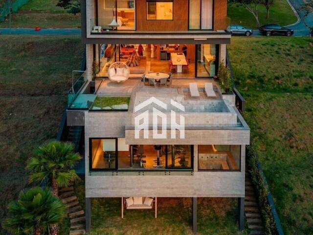 Casa para Venda em Santana de Parnaíba - 3