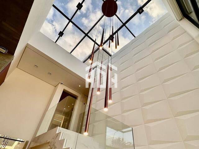 Casa para Venda em Santana de Parnaíba - 4