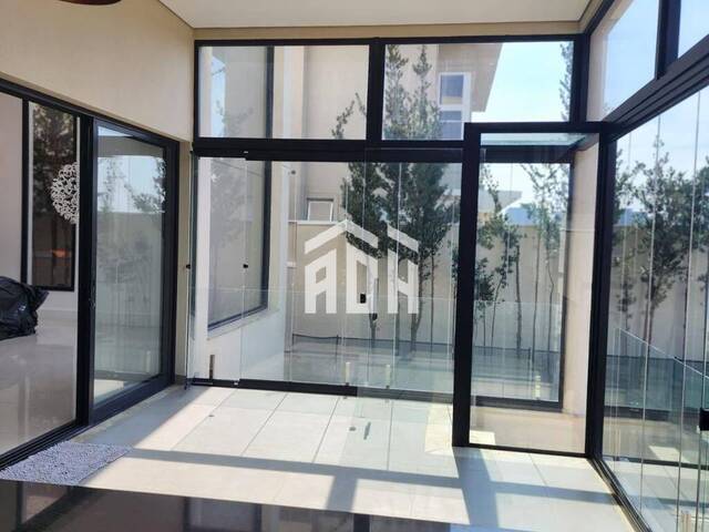 Casa para Venda em Santana de Parnaíba - 4