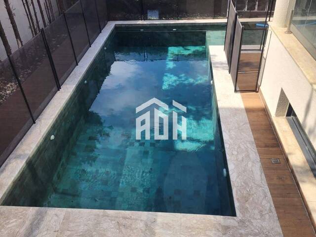 Casa para Venda em Santana de Parnaíba - 5