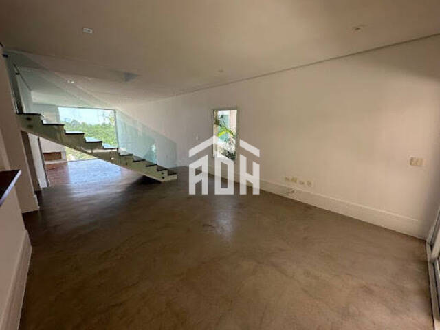 Casa para Venda em Santana de Parnaíba - 5