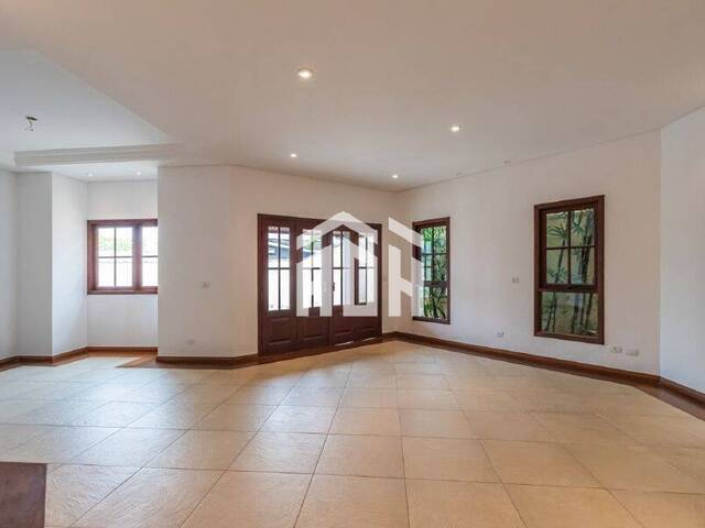 Casa para Venda em Santana de Parnaíba - 2