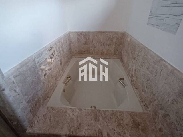 Casa para Venda em Santana de Parnaíba - 4