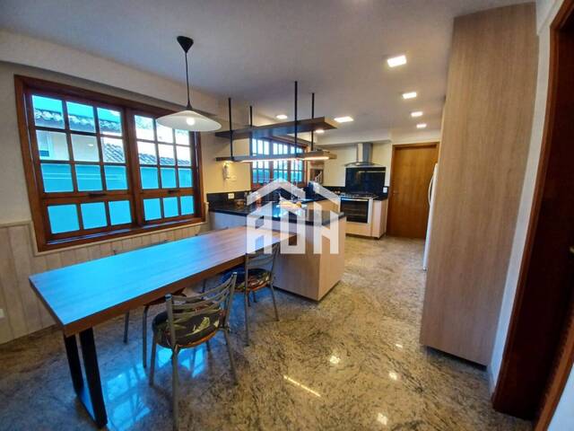 Casa para Venda em Santana de Parnaíba - 5