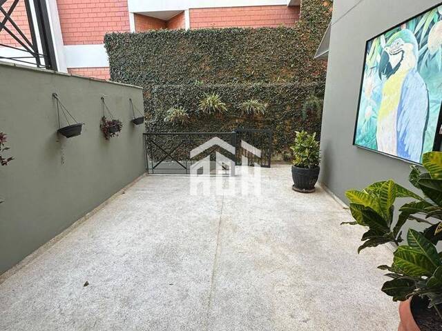 Casa para Venda em Santana de Parnaíba - 5