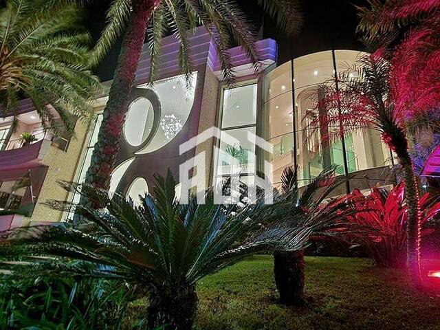 Casa para Venda em Santana de Parnaíba - 4