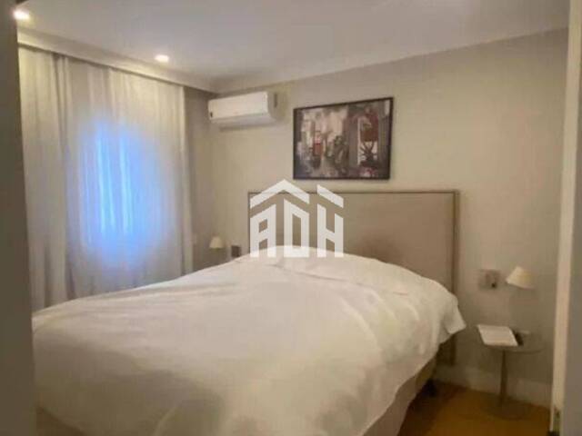 Casa para Venda em Santana de Parnaíba - 3