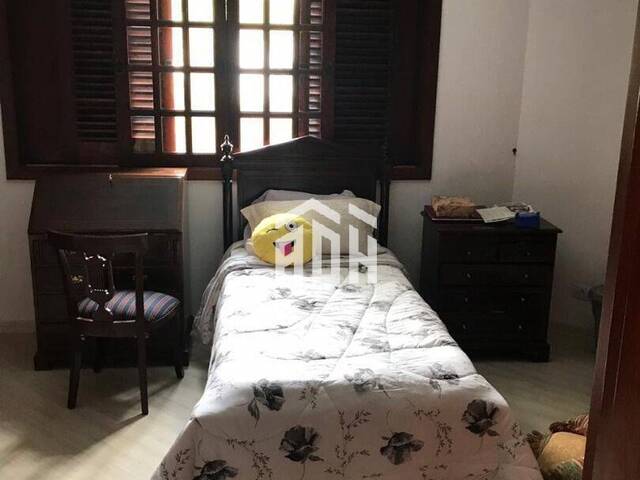 Casa para Venda em Santana de Parnaíba - 5