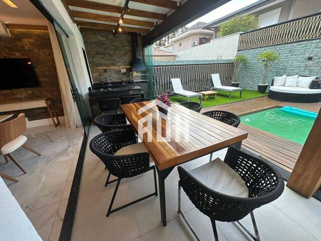 Casa para Venda em Santana de Parnaíba - 4