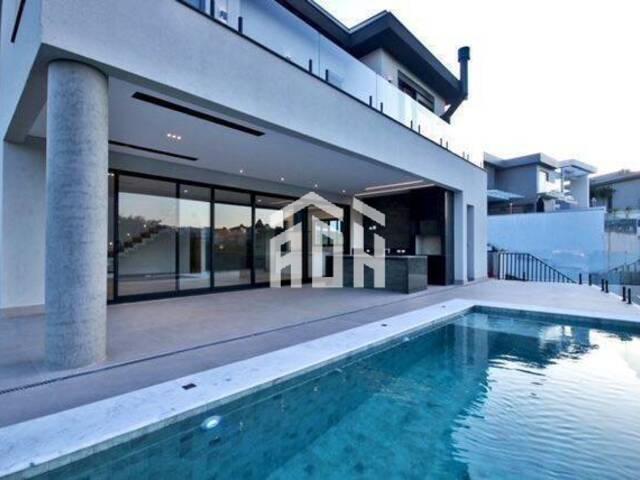 Casa para Venda em Santana de Parnaíba - 4