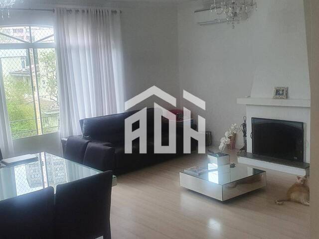 Casa para Venda em Santana de Parnaíba - 4