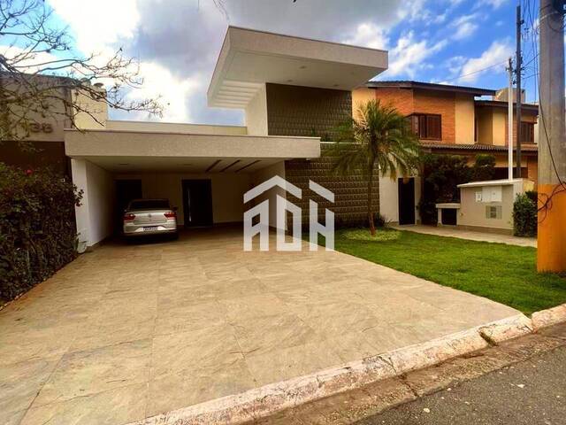 Casa para Venda em Santana de Parnaíba - 5