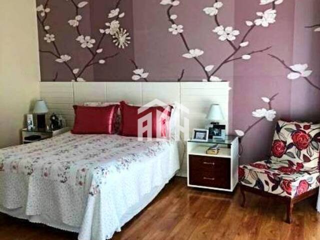 Casa para Venda em Santana de Parnaíba - 5