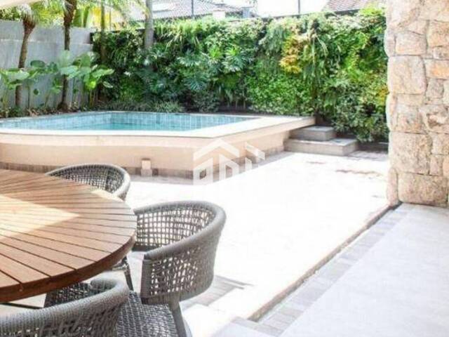 Casa para Venda em Santana de Parnaíba - 3