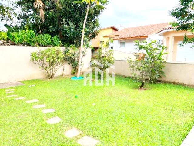 Casa para Venda em Santana de Parnaíba - 3