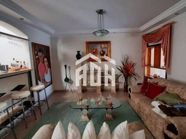 Casa para Venda em Santana de Parnaíba - 2