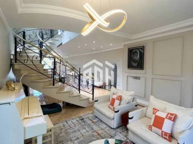 Casa para Venda em Santana de Parnaíba - 3