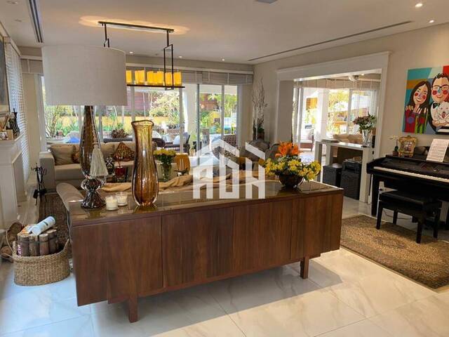 Casa para Venda em Santana de Parnaíba - 4