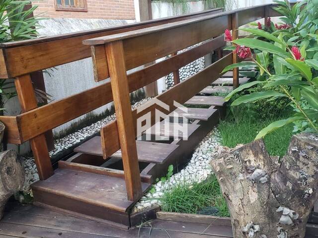 Casa para Venda em Santana de Parnaíba - 2