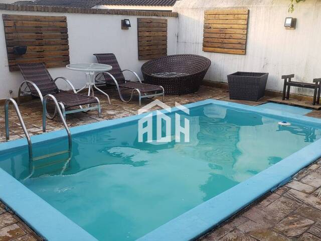 Casa para Venda em Santana de Parnaíba - 5