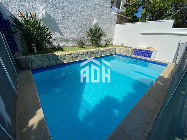 Casa para Venda em Santana de Parnaíba - 3