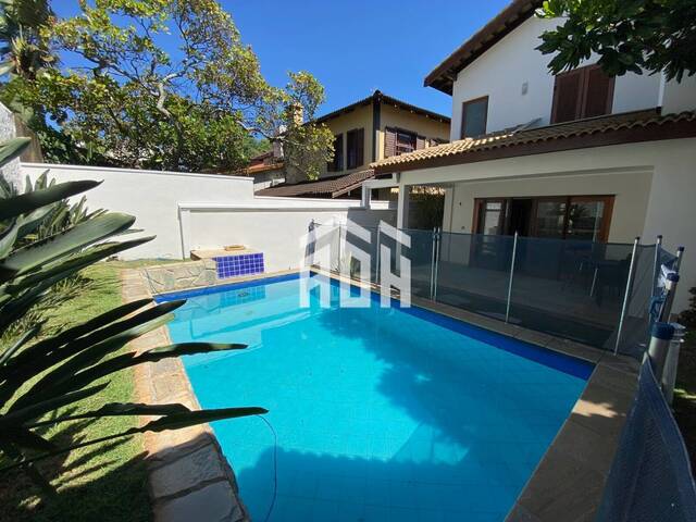 Casa para Venda em Santana de Parnaíba - 2