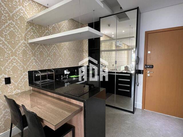 Apartamento para Venda em Santana de Parnaíba - 2