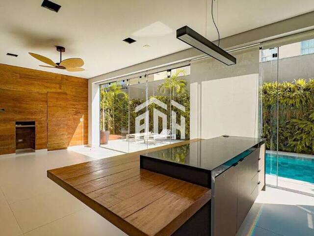 Casa para Venda em Santana de Parnaíba - 5