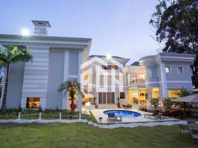 Casa para Venda em Santana de Parnaíba - 3