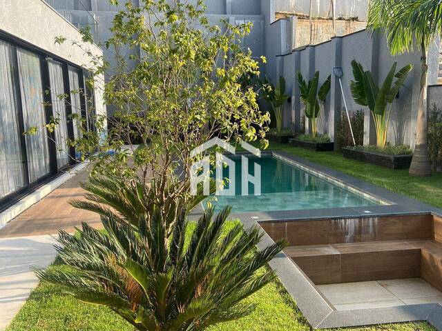 Casa para Venda em Santana de Parnaíba - 2