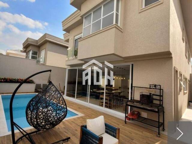 Casa para Venda em Santana de Parnaíba - 2