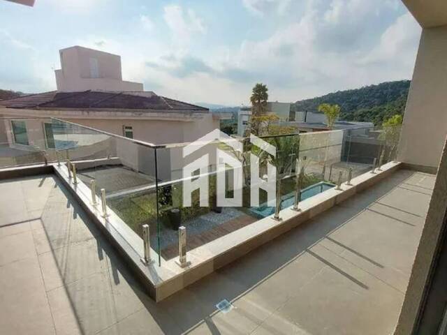 Casa para Venda em Santana de Parnaíba - 2