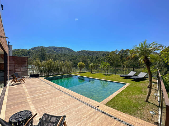 Casa para Venda em Santana de Parnaíba - 3