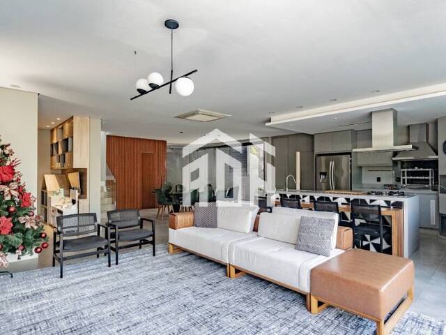 #328 - Casa para Venda em Santana de Parnaíba - SP