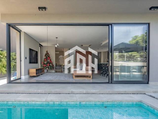 Casa para Venda em Santana de Parnaíba - 5