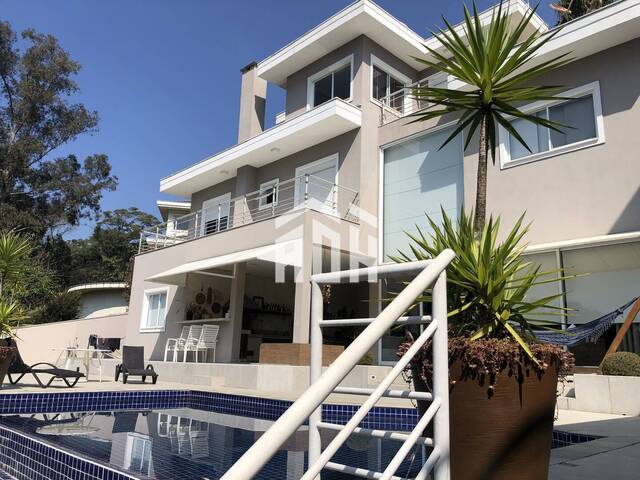 Casa para Venda em Santana de Parnaíba - 5