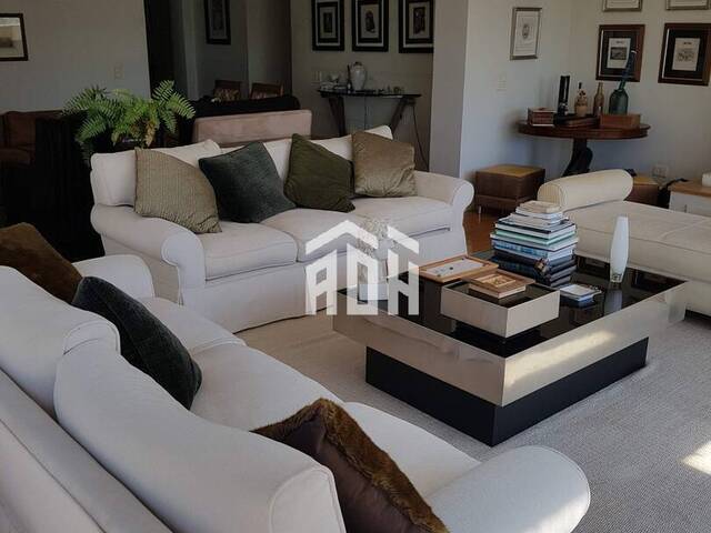 Casa para Venda em Santana de Parnaíba - 2