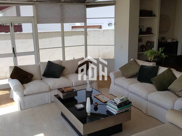 Casa para Venda em Santana de Parnaíba - 4